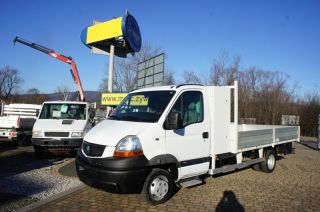 Renault Mascott